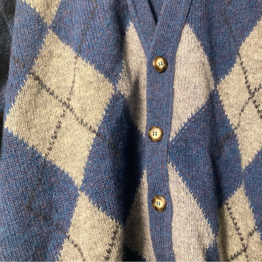 Made in Scotland Pure Wool Blue and Gray Argyle Cardigan *Flaws/ Distressed - Picture 3 of 10